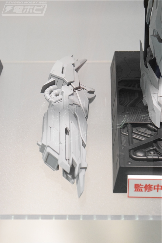 WonderFest 2022 - Flame Toys Jazz, Starscream, Cyclonus, Jet